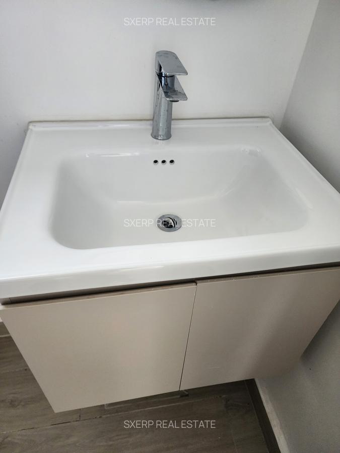 1 Bed Apartment with En Suite at Kindaruma Road - 19