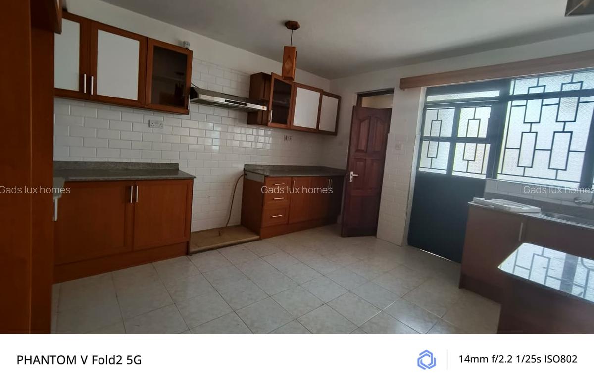 5 Bed Villa with En Suite at Runda - 13