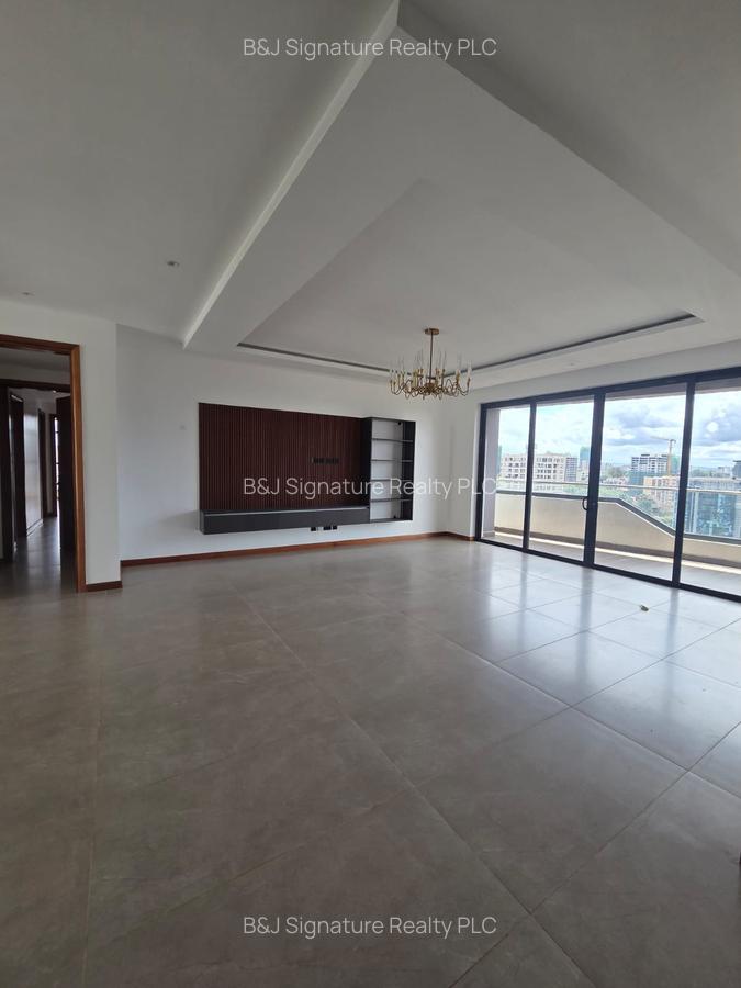 3 Bed Apartment with En Suite in Riverside - 1