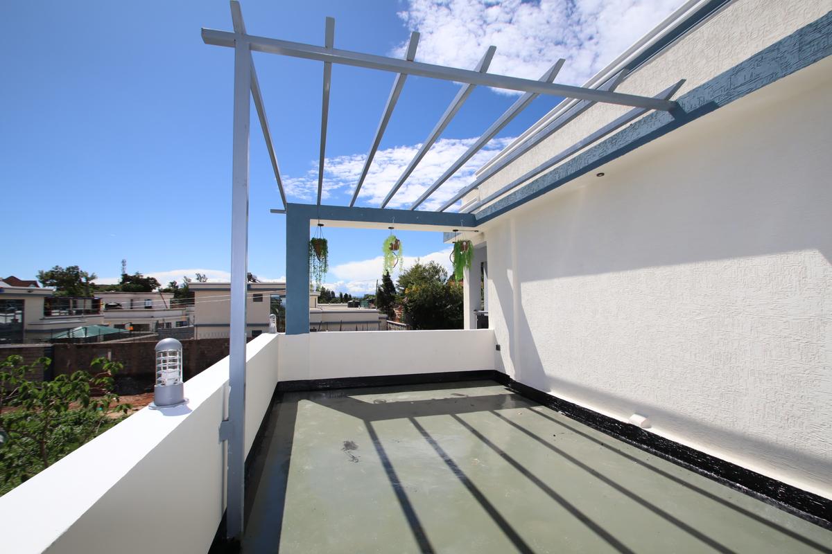 4 Bed House with En Suite at Mugutha Area - 18