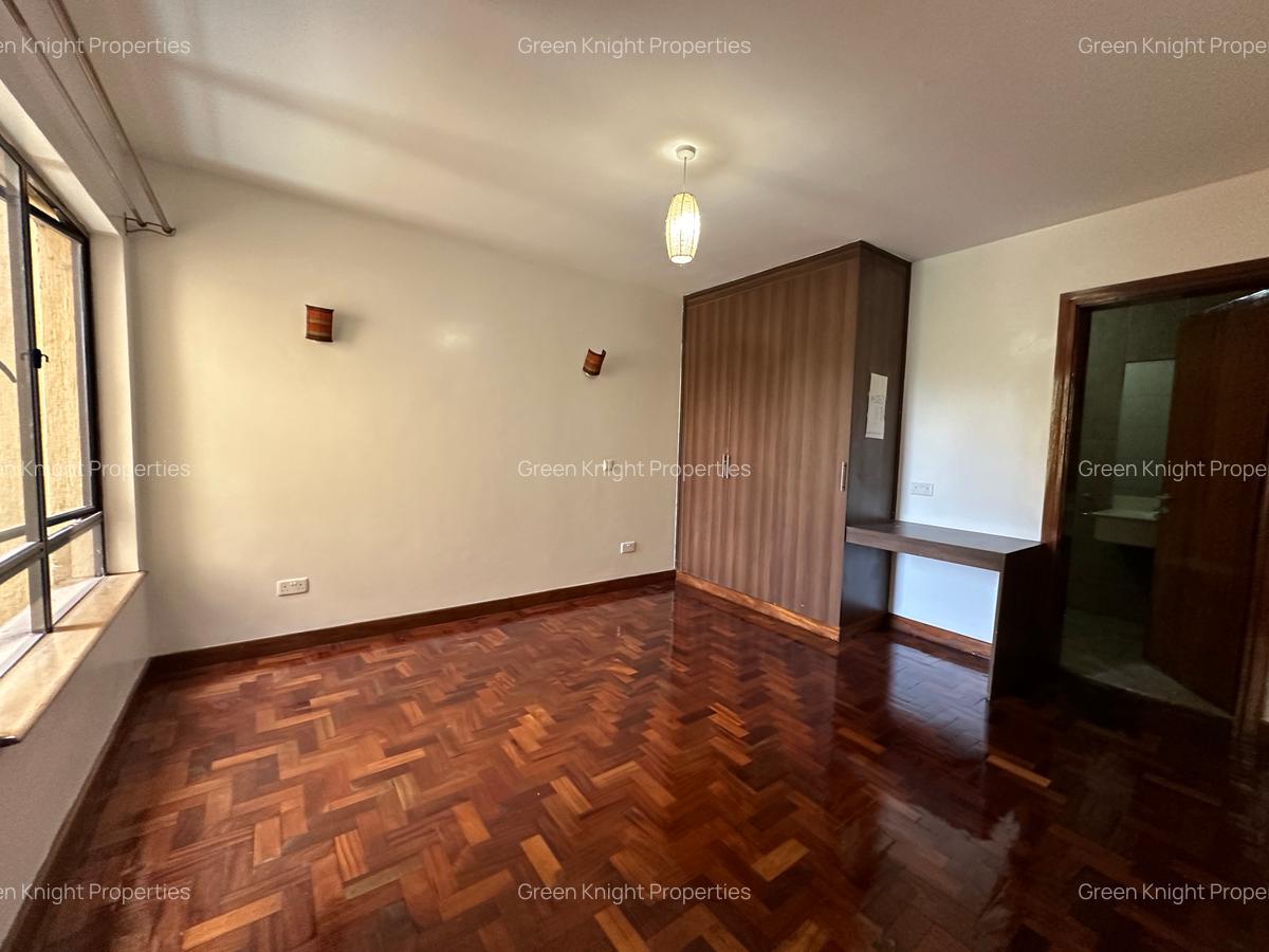 Serviced 3 Bed Apartment with En Suite in Kilimani - 9