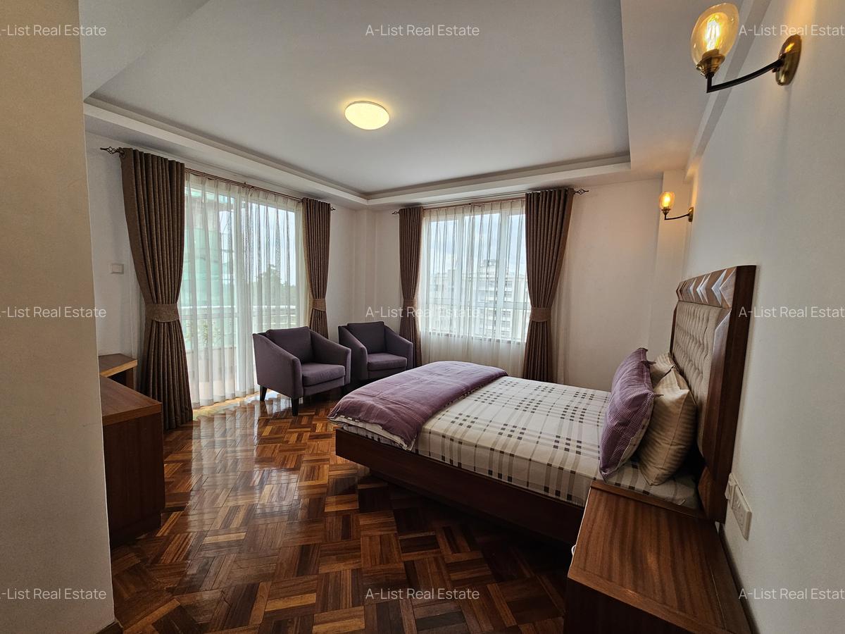 5 Bed Apartment with En Suite at Parklands - 16