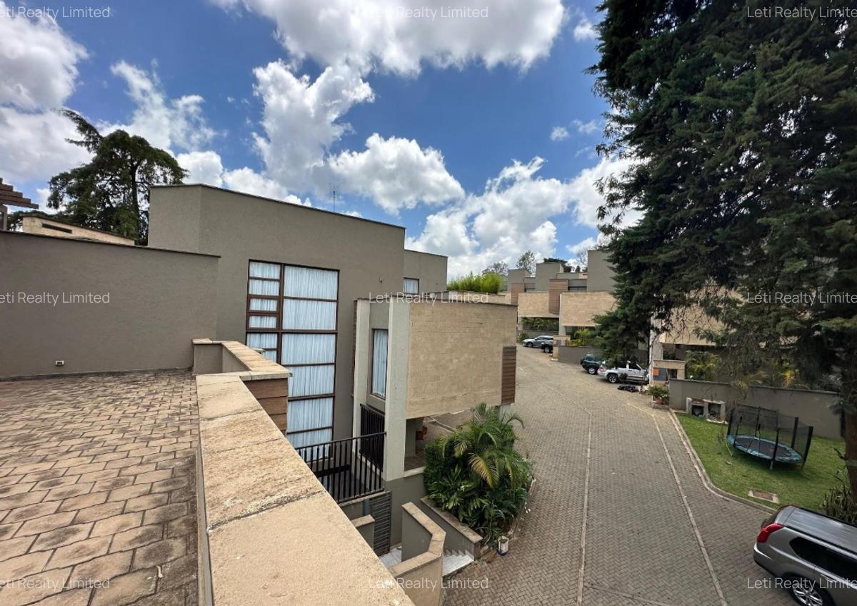 4 Bed Townhouse with En Suite in Lavington - 15