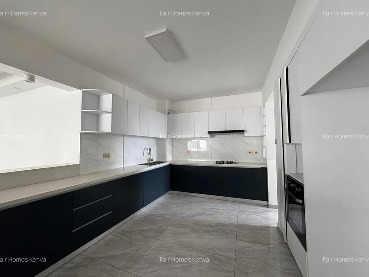 4 Bed Apartment with En Suite at Oledume Road - 3