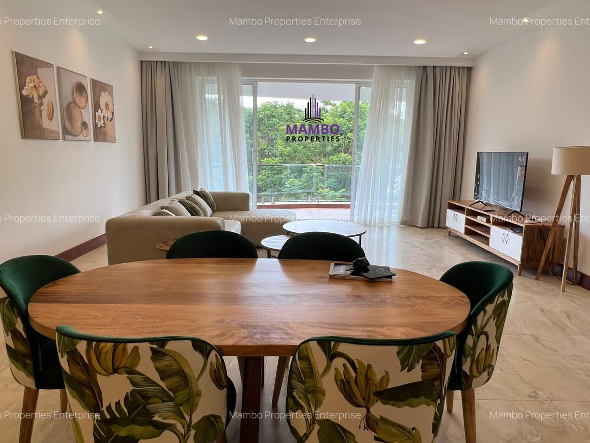 Serviced 2 Bed Apartment with En Suite at City Park Drive - 14