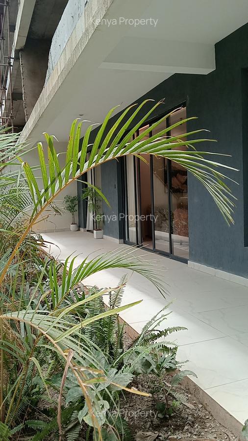 1 Bed Apartment with Swimming Pool at School Groove - 20