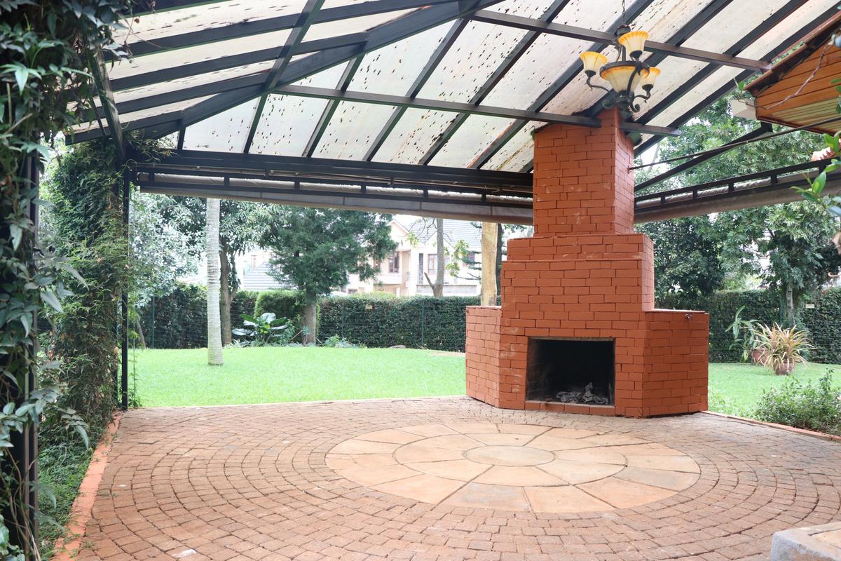 5 Bed House with En Suite in Runda - 6