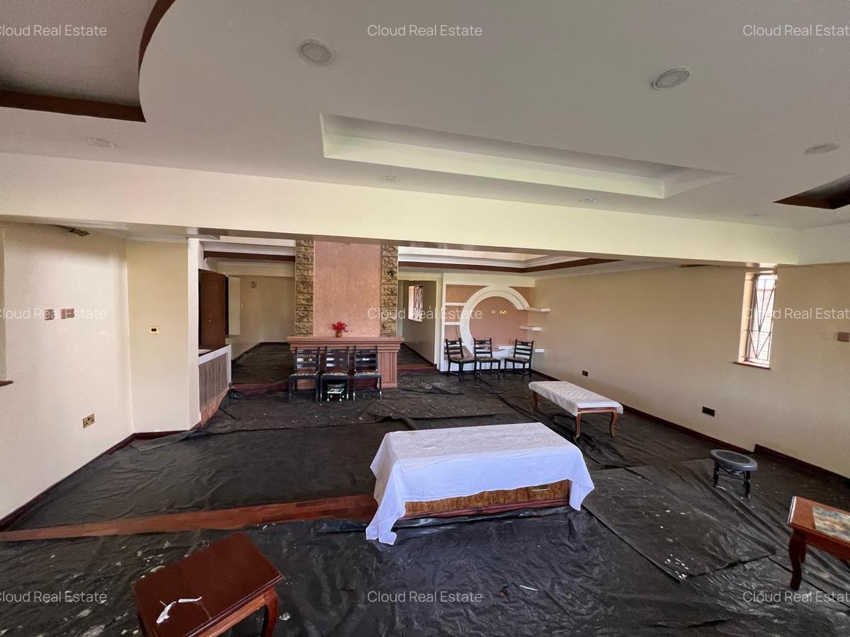 8 Bed House with Staff Quarters in Runda - 6