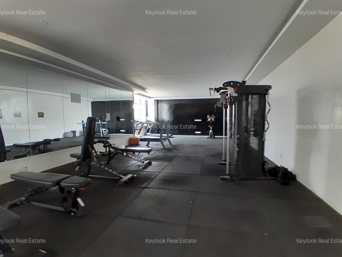 3 Bed Apartment with En Suite at Riverside Drive - 15