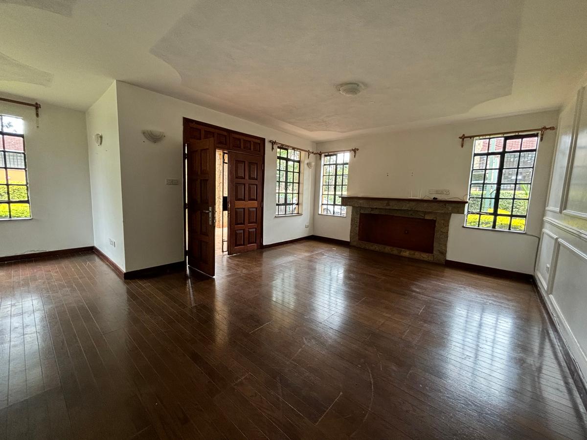 4 Bed Villa with En Suite in Kiambu Road - 10