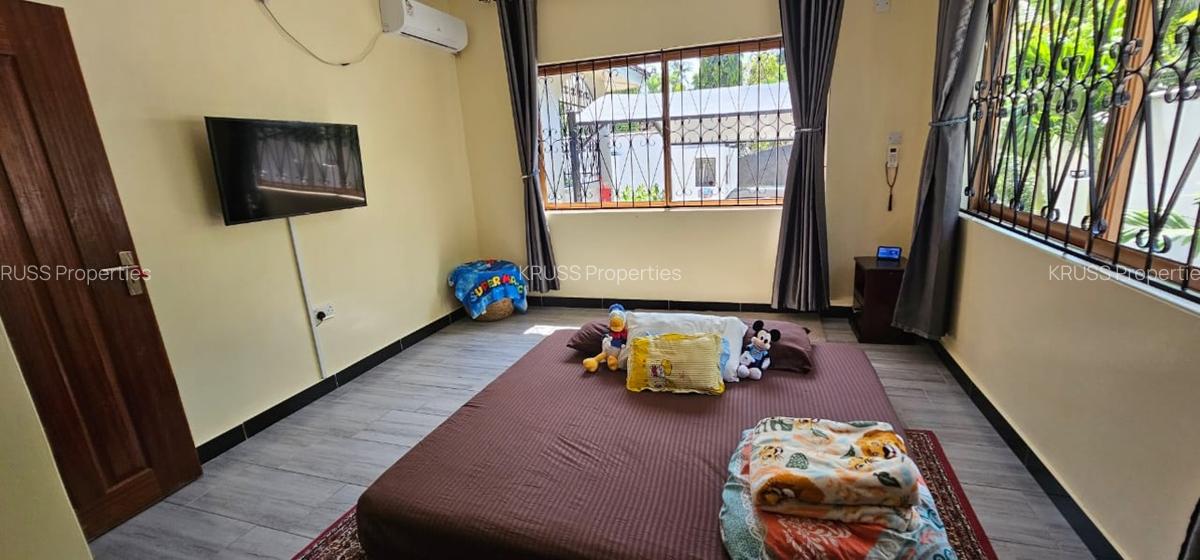 2 Bed House with En Suite at Hs100 - 10