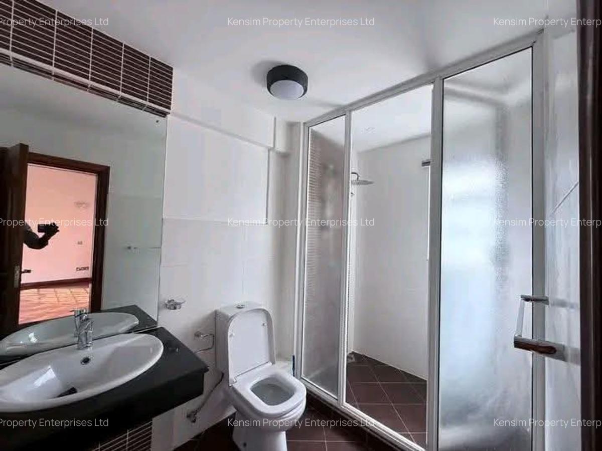 5 Bed Townhouse with En Suite in Lavington - 10