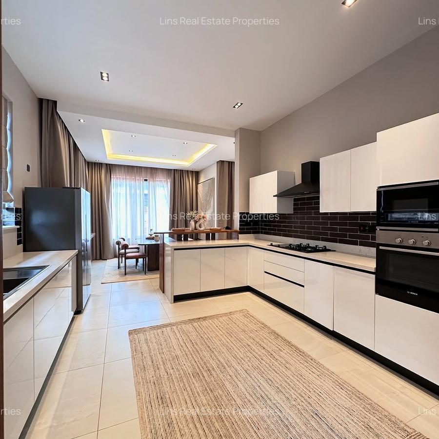 4 Bed Townhouse with En Suite in Loresho - 15