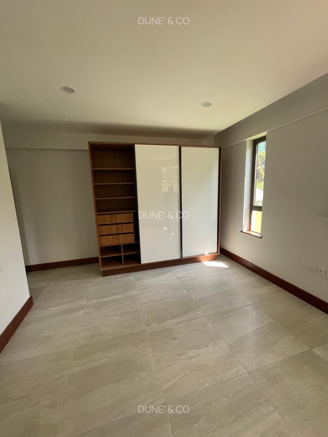 2 Bed Apartment with En Suite in Westlands Area - 13