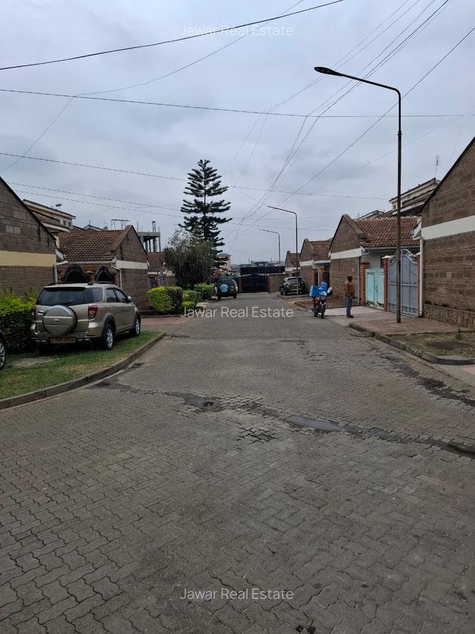 4 Bed Townhouse with En Suite in South B - 1