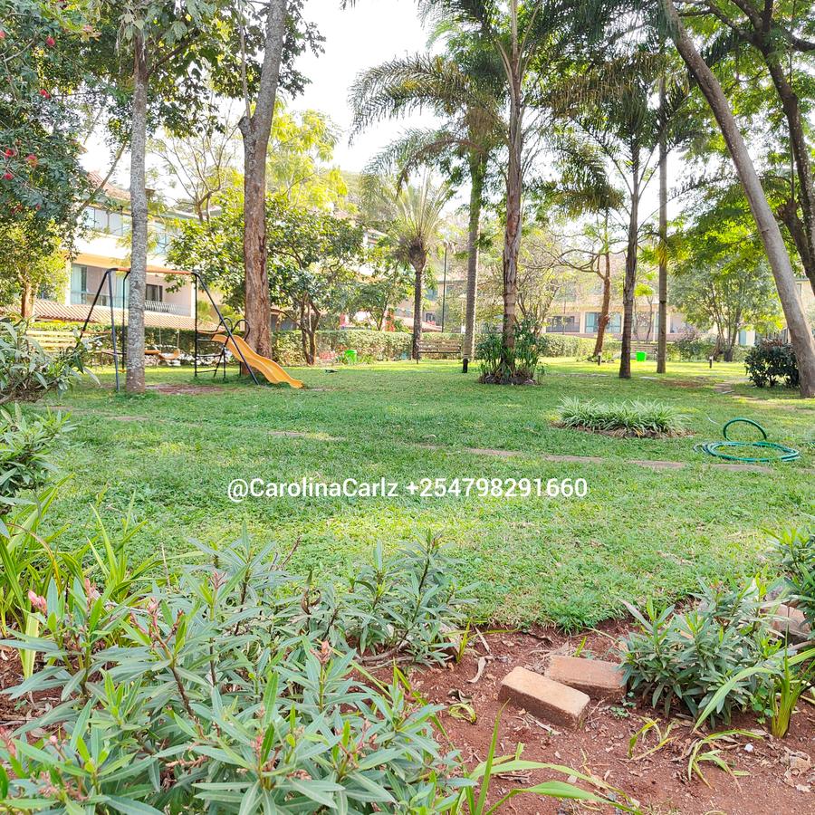 4 Bed Townhouse with En Suite at Brookside Drive - 7