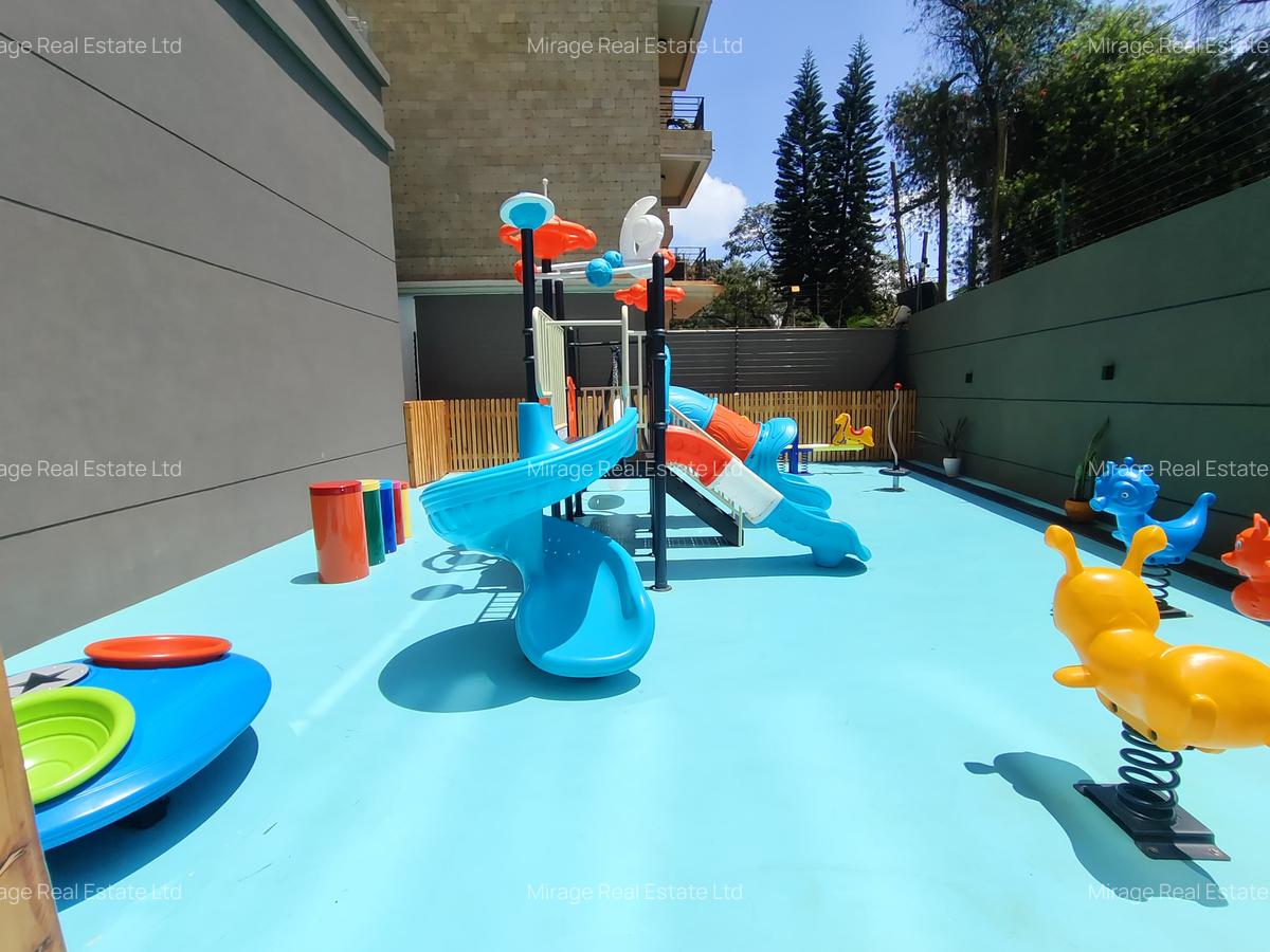 3 Bed Apartment with En Suite in Riverside - 8