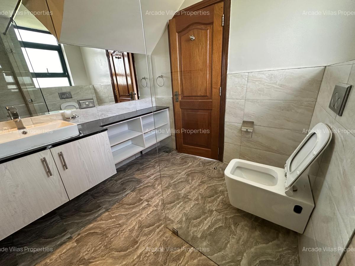 Serviced 4 Bed Apartment with En Suite in Riverside - 16