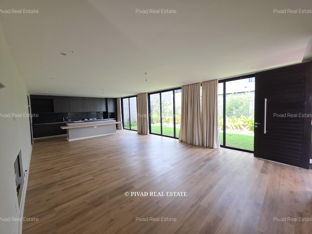 4 Bed Townhouse with Swimming Pool in Runda - 17