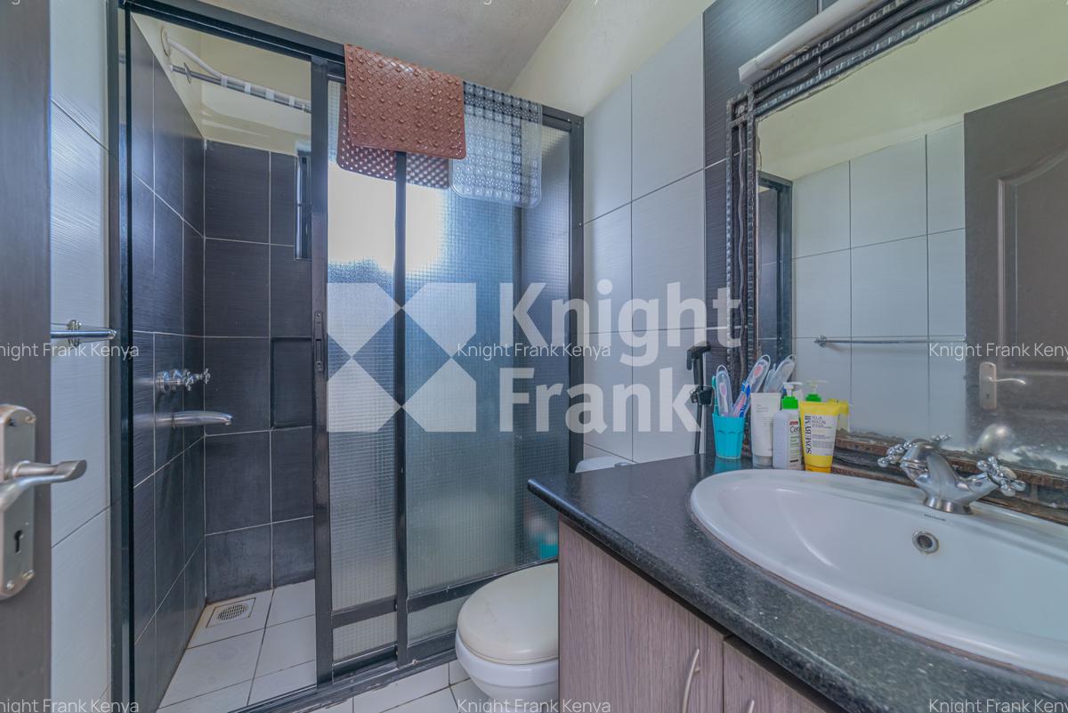 3 Bed Apartment with En Suite at Rhapta Road - 11