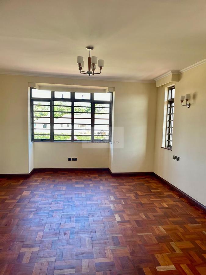 4 Bed Townhouse with En Suite in Runda - 8