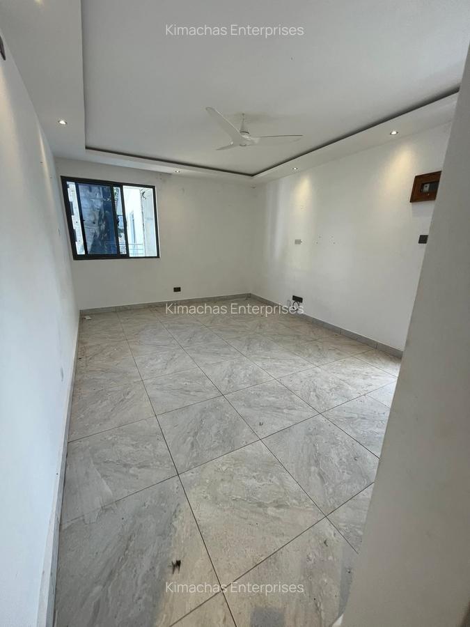 2 Bed Apartment with En Suite at 4Th Avenue Nyali - 10