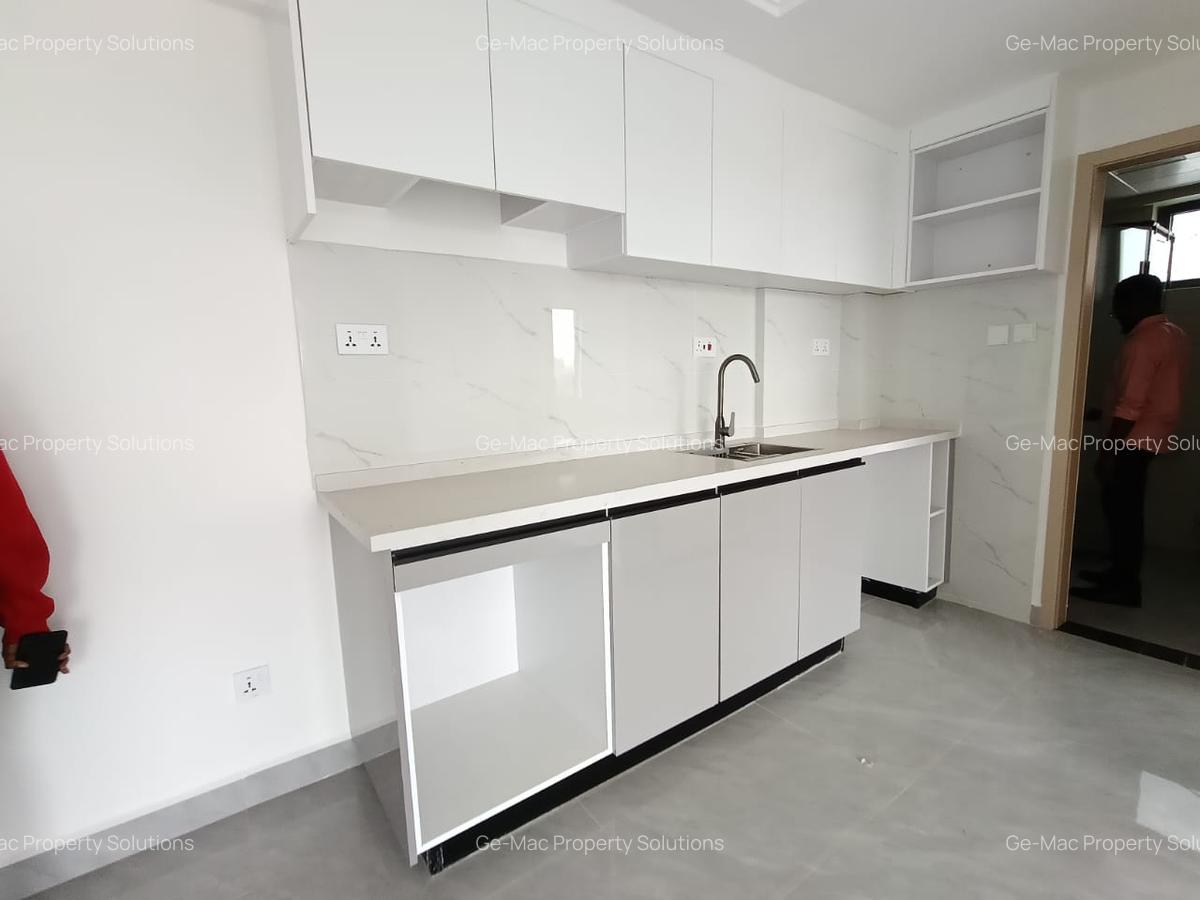 3 Bed Apartment with En Suite in Rhapta Road - 10