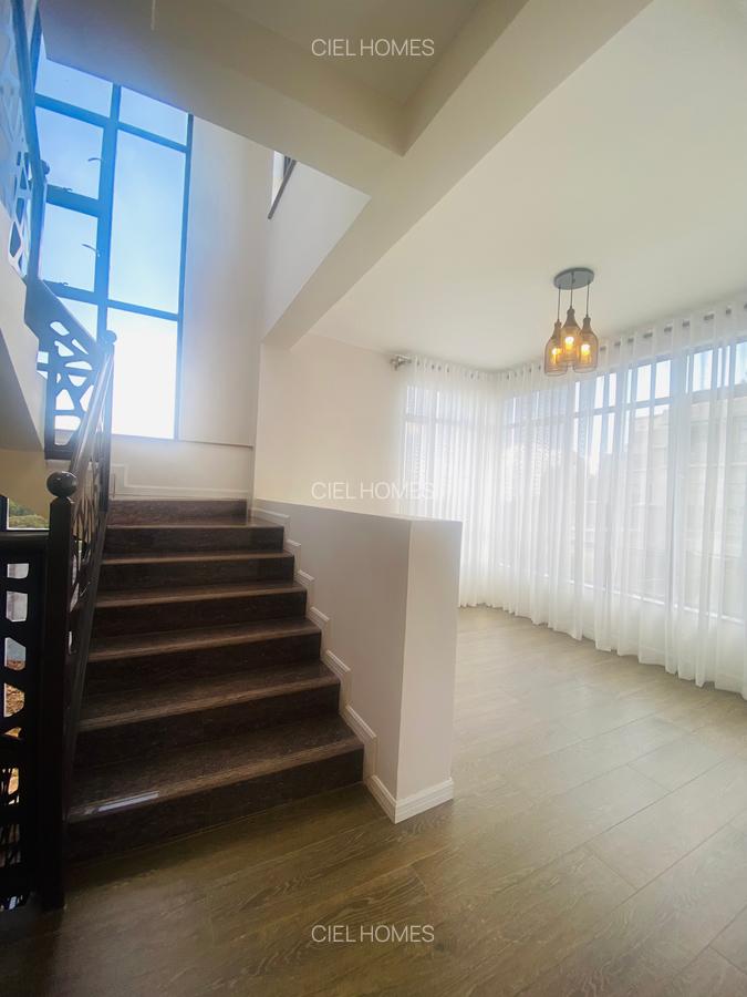 3 Bed Villa with Staff Quarters in Gikambura - 10