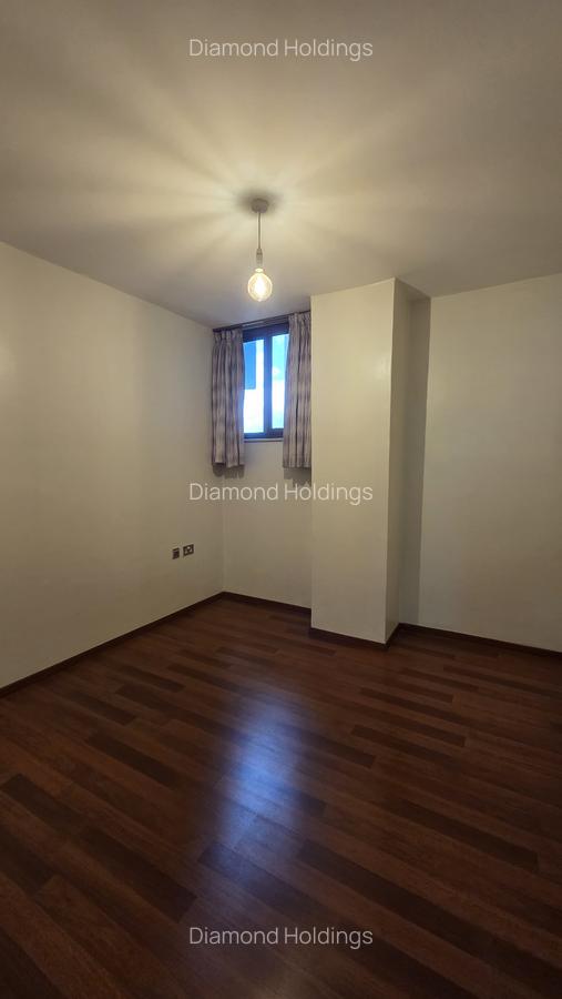 3 Bed Apartment with En Suite at Parklands - 3