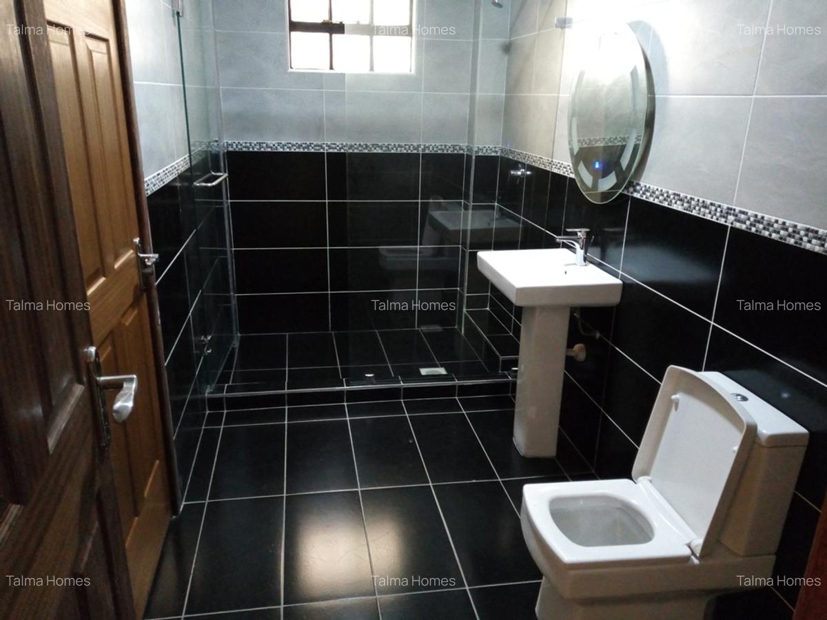 2 Bed Apartment with En Suite at Off Church Rd - 19