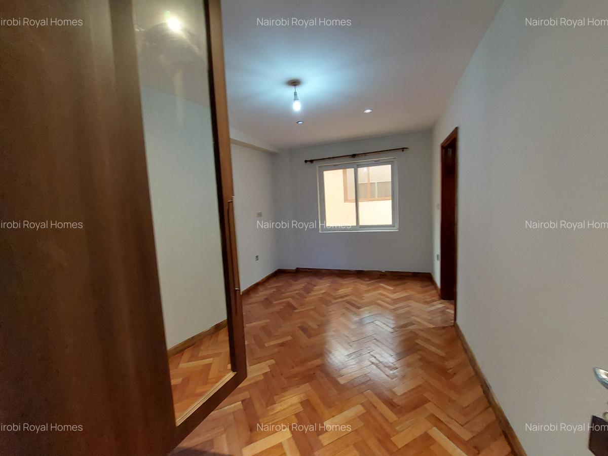 5 Bed Townhouse with En Suite at Convent Drive - 15