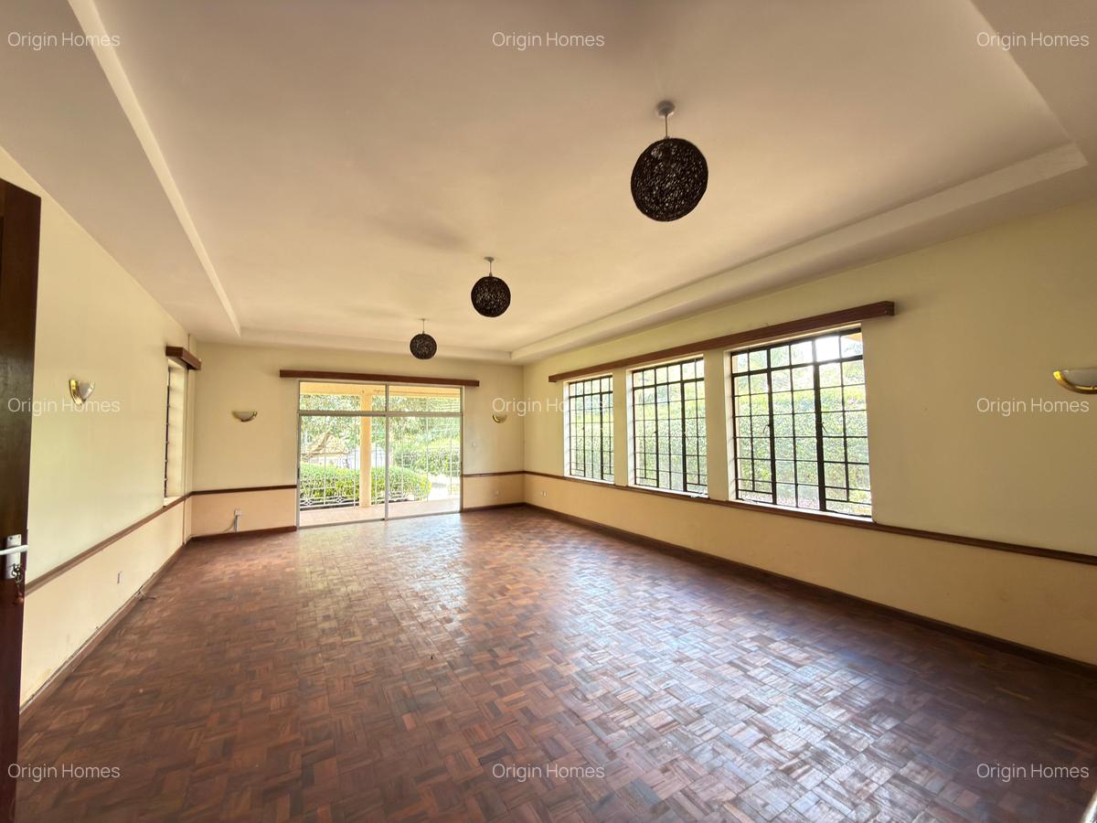 5 Bed House with En Suite at Runda - 10