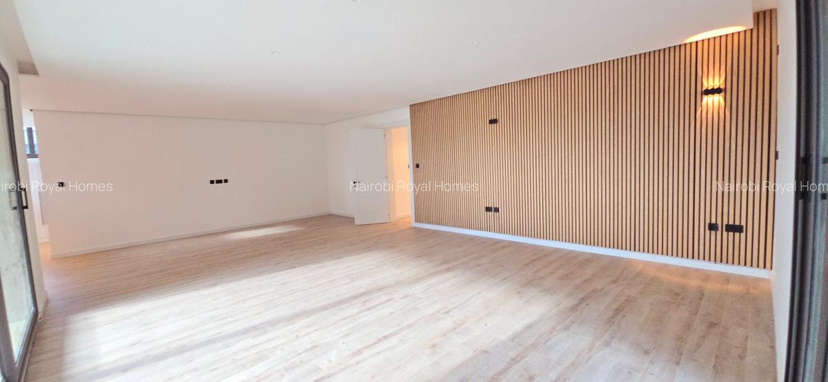 6 Bed Townhouse with En Suite at Lavington Green - 6