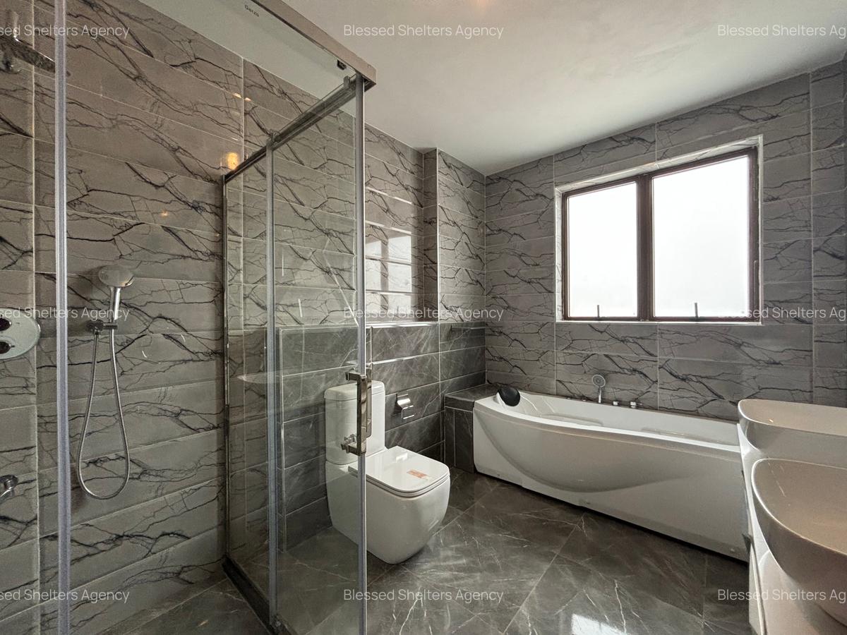 4 Bed Villa with En Suite in Kiambu Road - 18