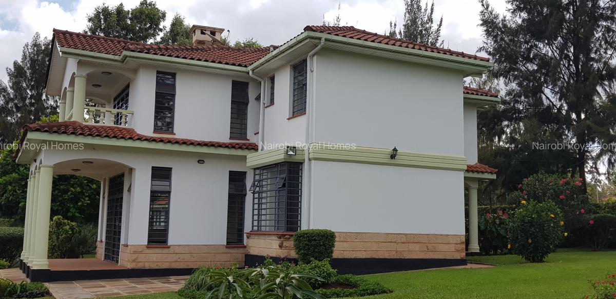 5 Bed House with En Suite at Rosslyn Heights - 16