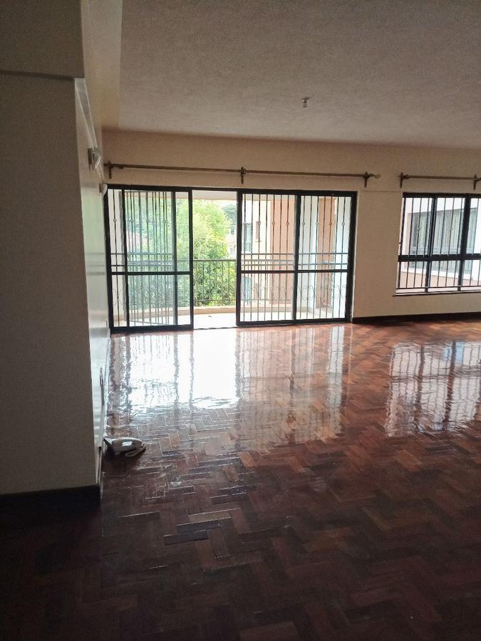 3 Bed Apartment with En Suite in Westlands Area - 3