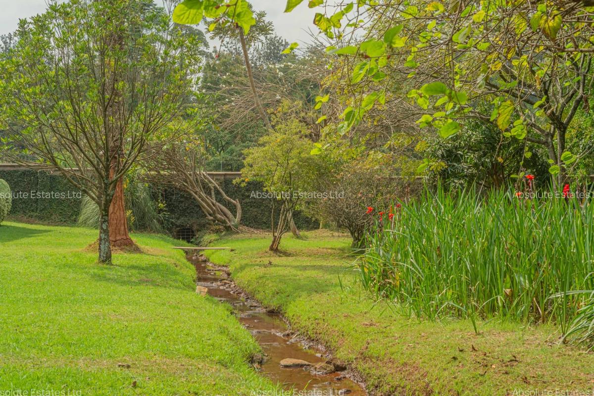 4 Bed Villa with En Suite in Runda - 3