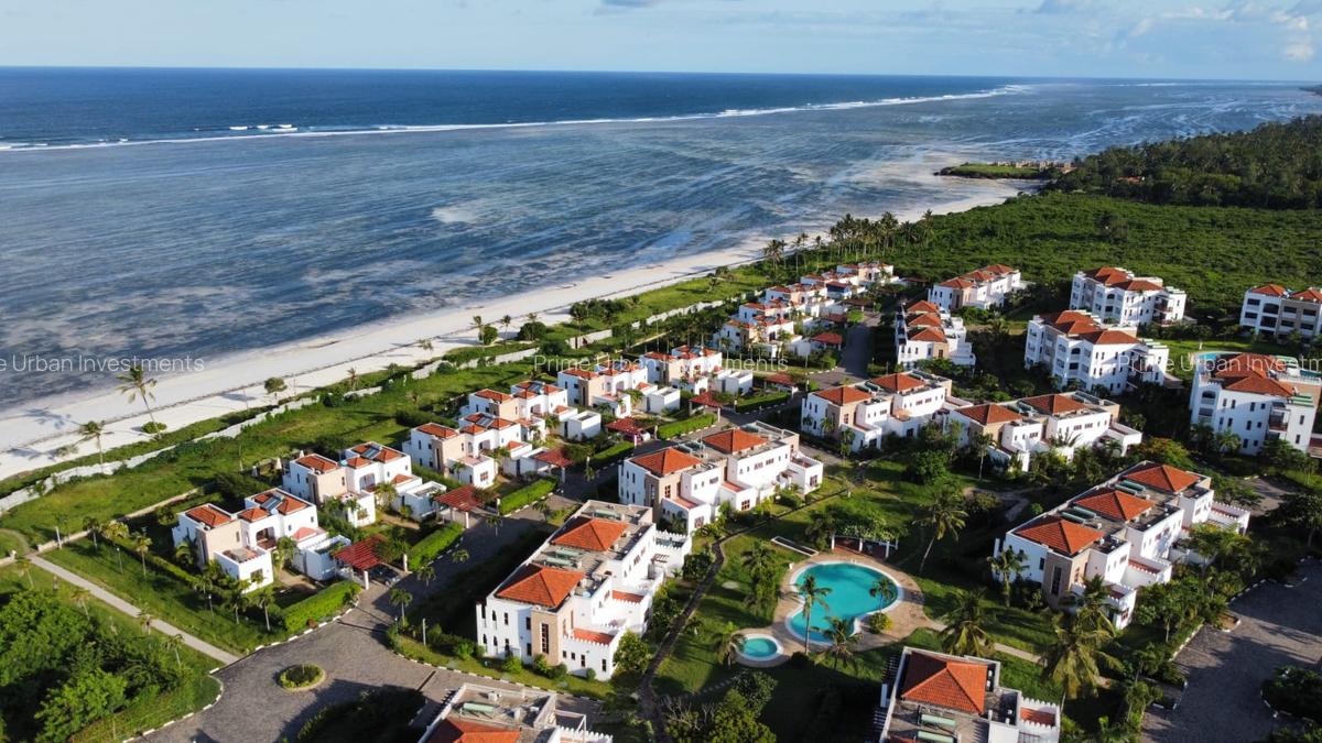 4 Bed Villa with En Suite in Kikambala - 1