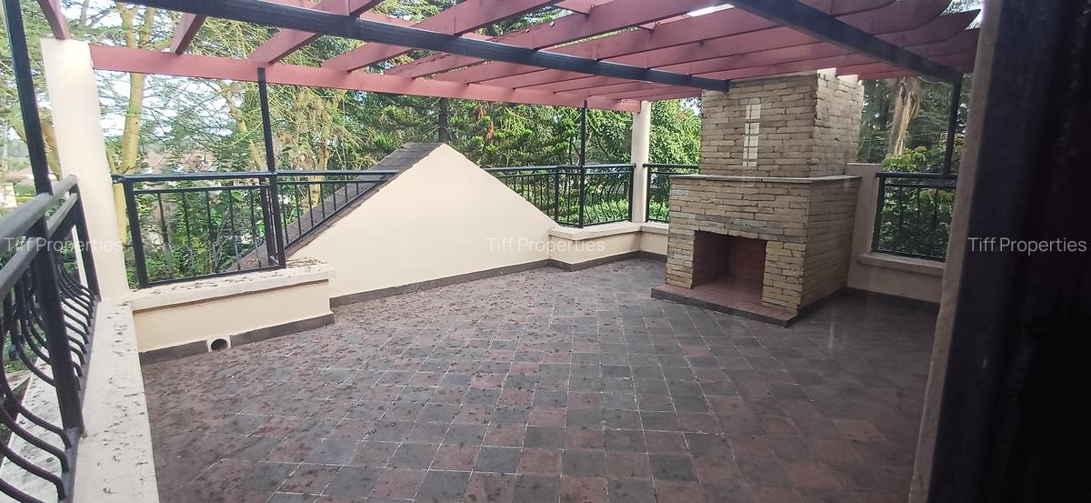 4 Bed Townhouse with En Suite in Runda - 17