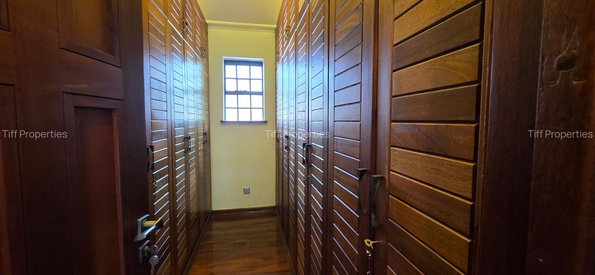 4 Bed Townhouse in Westlands Area - 13