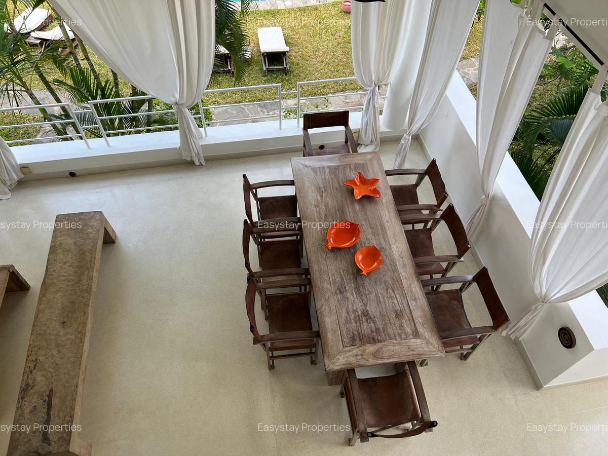 3 Bed Villa with Swimming Pool in Watamu - 5