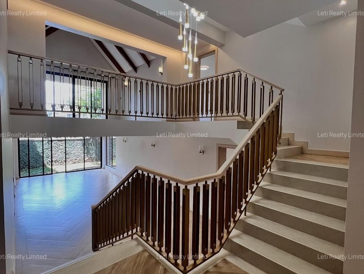 5 Bed Townhouse with En Suite in Lavington - 5