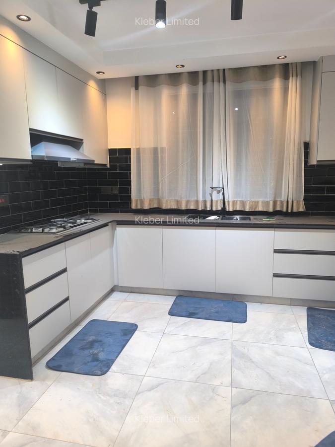 4 Bed Villa with En Suite at Eastern Bypass - 5