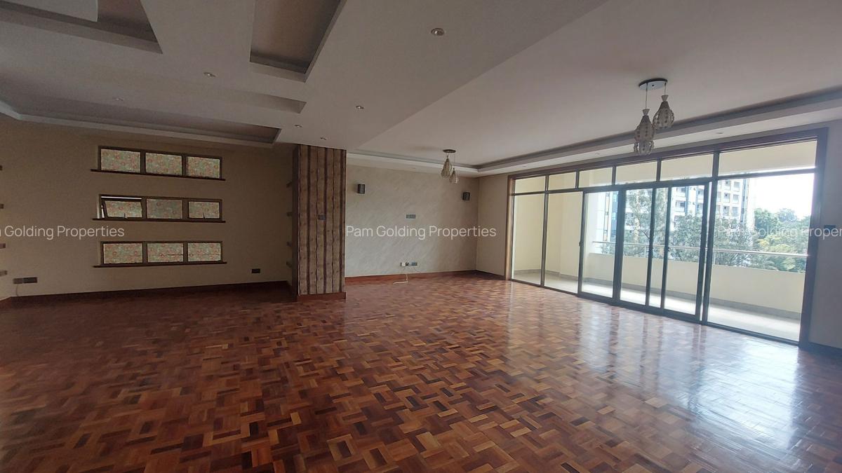 3 Bed Apartment with En Suite in Kileleshwa - 5