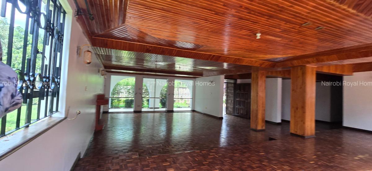 5 Bed House with En Suite at Faith Avenue - 14