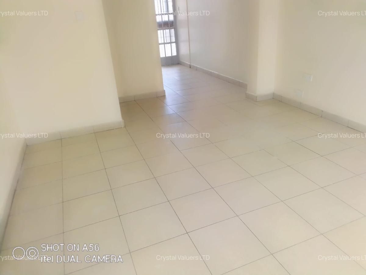 3 Bed Apartment with En Suite in Parklands - 17