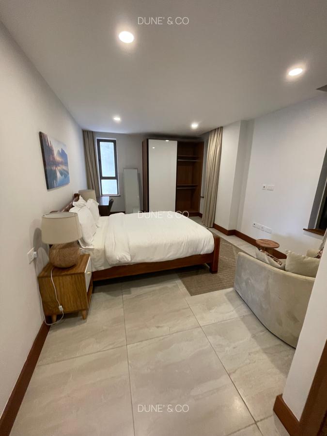 Serviced 3 Bed Apartment with En Suite in Westlands Area - 14