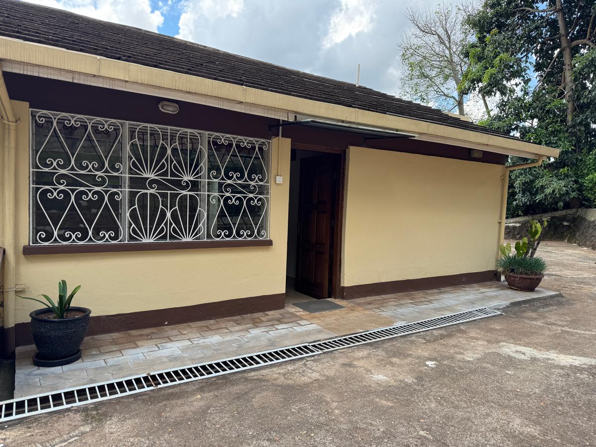 3 Bed House with En Suite in Loresho - 2