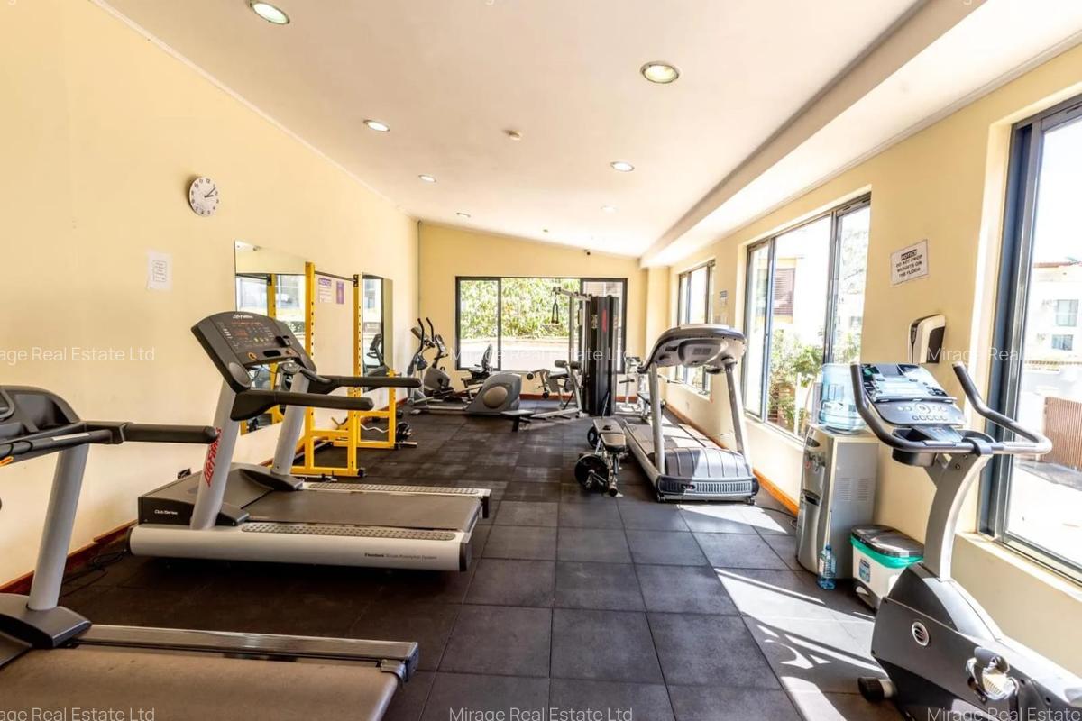 2 Bed Apartment with Swimming Pool in Garden Estate - 10