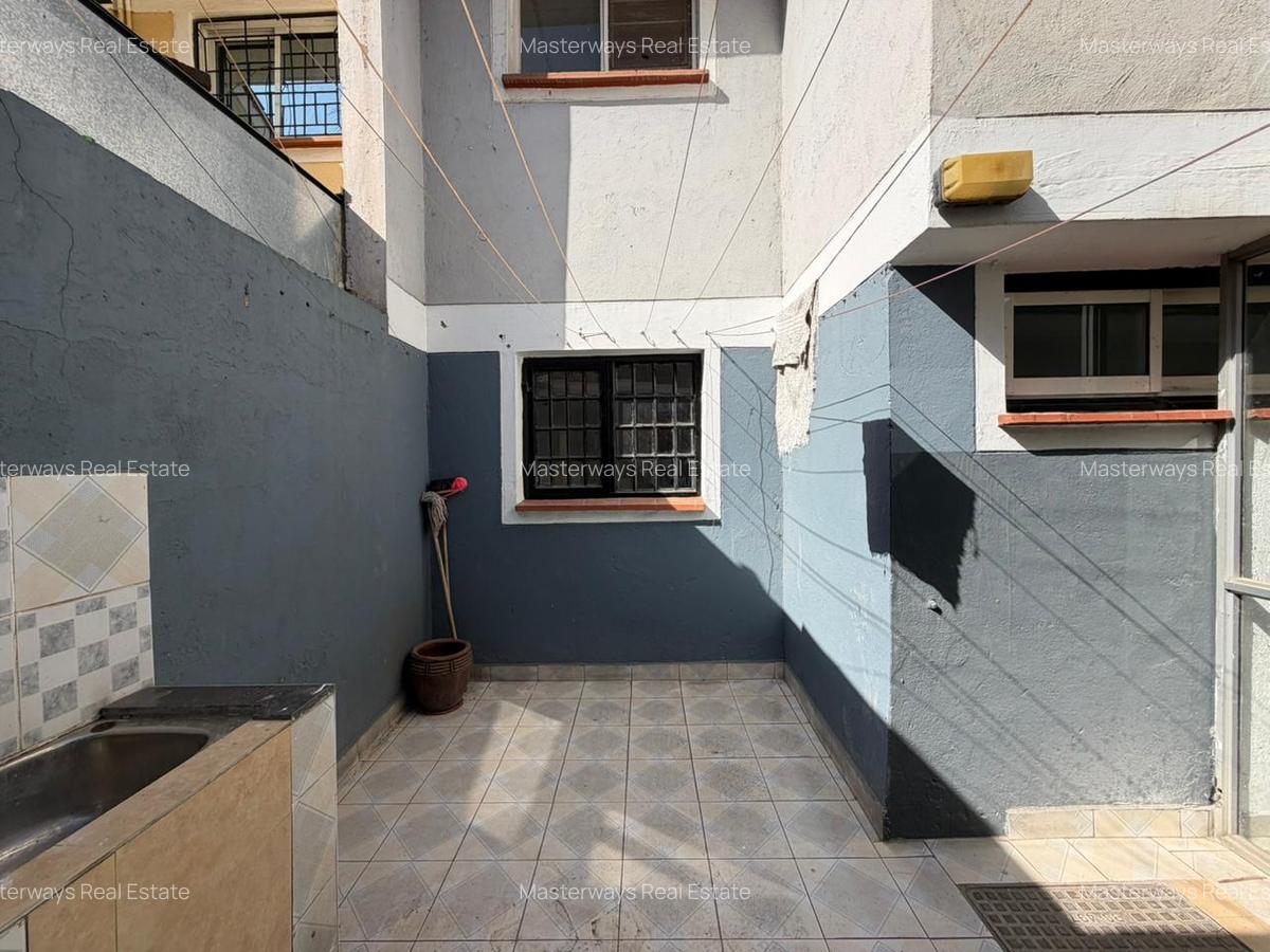 4 Bed Townhouse with En Suite in South C - 2